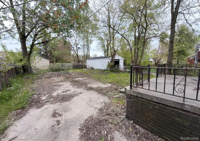 4th image of 18960 Hamburg St, Detroit, MI 48205 | MLS# 20261031121