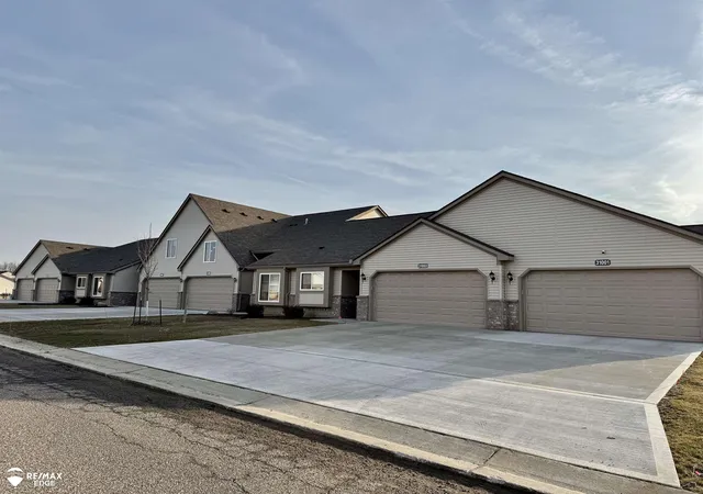 1st image of 28007 Gregory St, Grand Blanc, MI 48439 | MLS# 5050206332