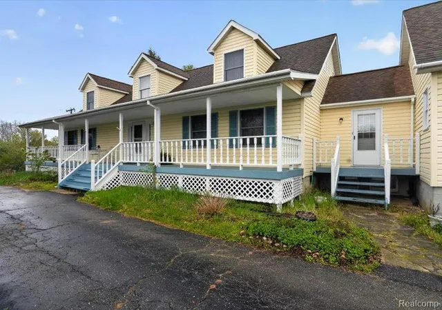 Photo 4 of Single family home for sale at 5081 Vines Rd, Howell, MI 48843 | MLS# 20261031190 | Listing updated on 2026-08-29
