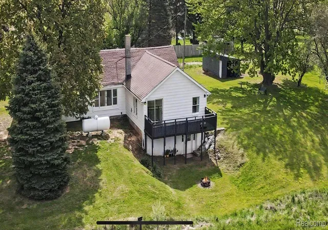 Photo 1 of Single family home for sale at 9433 E Lovejoy Rd, Perry, MI 48872 | MLS# 20261031229 | Listing updated on 2026-08-21