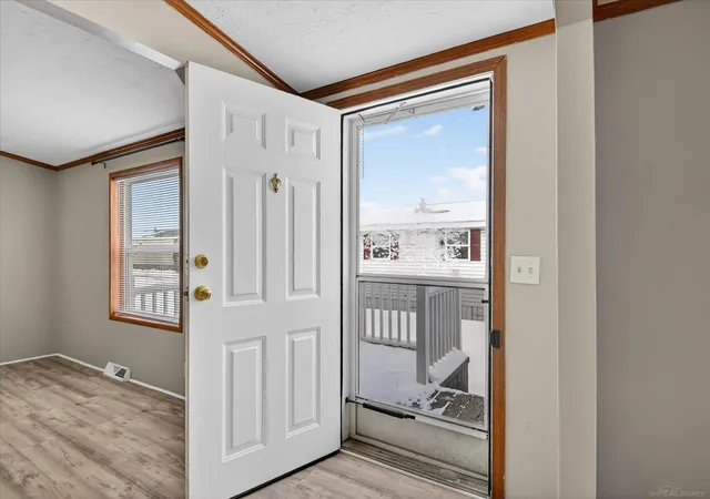 3rd image of 174 Meadow Ln, Port Huron, MI 48060 | MLS# 58050206351