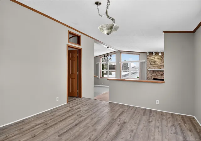 5th image of 174 Meadow Ln, Port Huron, MI 48060 | MLS# 58050206351