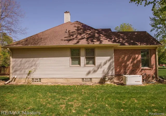 5th image of 27178 John Dr, New Boston, MI 48164 | MLS# 20261031250