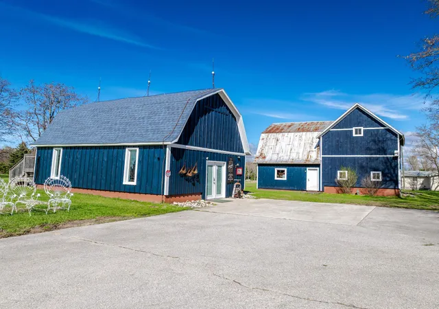 2nd image of 3105 Supply Rd, Traverse City, MI 49696 | MLS# 78080067764