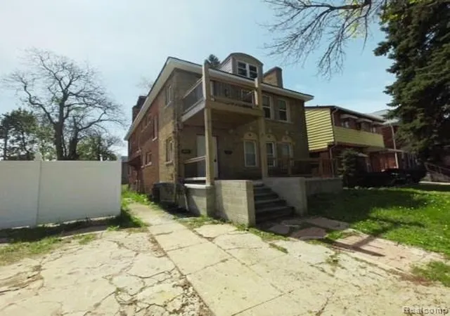 Listing Photo 4 - Condo for sale in building located at 2491-2493 Calvert Ave, Detroit, MI 48206