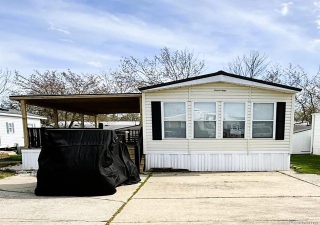 Photo 1 of Single family home for sale at 7166 Ben Franklin Dr, Lexington, MI 48450 | MLS# 20261031347 | Listing updated on 2026-07-18