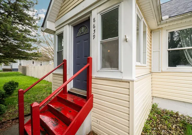 2nd image of 8659 N Canton Center Rd, Canton, MI 48187 | MLS# 81026019861