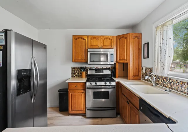 3rd image of 8659 N Canton Center Rd, Canton, MI 48187 | MLS# 81026019861