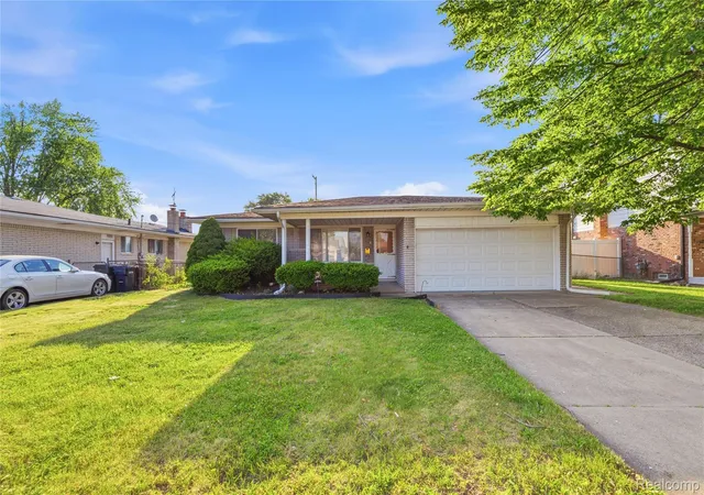 Photo 2 of Single family home for sale at 35074 Lana Ln, Sterling Heights, MI 48312 | MLS# 20261031382 | Listing updated on 2026-10-15