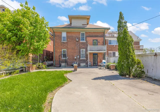 Photo 3 of Single family home for sale at 2425 W Grand Blvd, Detroit, MI 48208 | MLS# 20261031433 | Listing updated on 2026-09-01