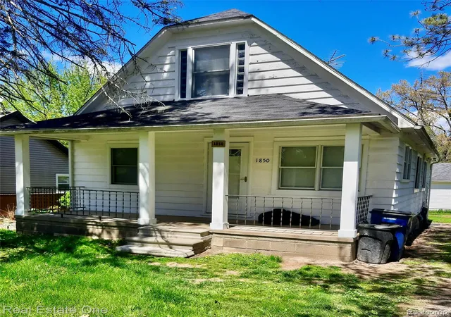 Photo 1 of Multi family home for sale at 1850 + 1852 Ward Rd, Bloomfield Charter Township Oakland, MI 48302 | MLS# 20261031502 | Listing updated on 2026-08-26