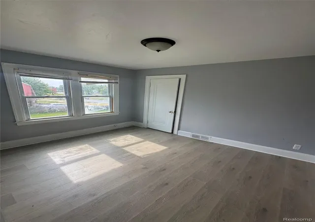 2nd image of 13954 Coyle St, Detroit, MI 48227
