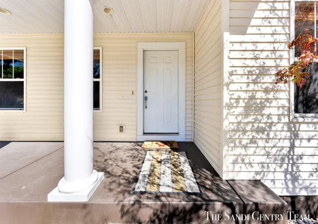 Photo 3 of Single family home for sale at 5468 Samantha Ln, Twin Lake, MI 49457 | MLS# 71026020031 | Listing updated on 2026-08-28