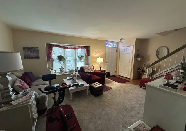 Listing Photo 4 - Condo for sale in building located at 37398 Charter Oaks Blvd, Clinton Township, MI 48036
