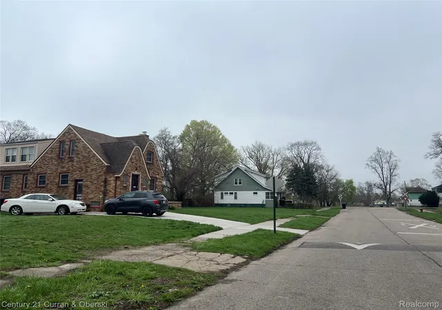 2nd image of 11731 Washburn St Washburn St, Detroit, MI 48204 | MLS# 20261031693