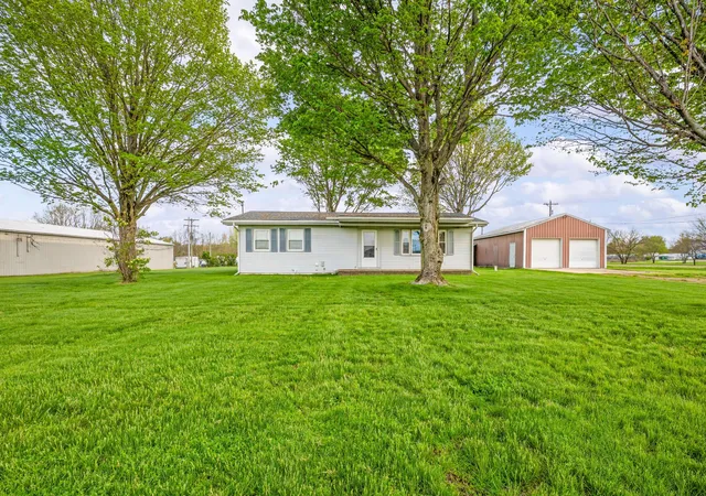 Photo 1 of Single family home for sale at 27532 May St, Edwardsburg, MI 49112 | MLS# 69026020042 | Listing updated on 2026-08-26