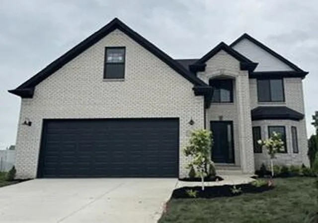 Photo 1 of Single family home for sale at 733 Britt Cir Dr #10, Dundee, MI 48131 | MLS# 81026020050 | Listing updated on 2026-08-07