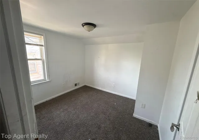 4th image of 19479 Spencer St, Detroit, MI 48234 | MLS# 20261031730