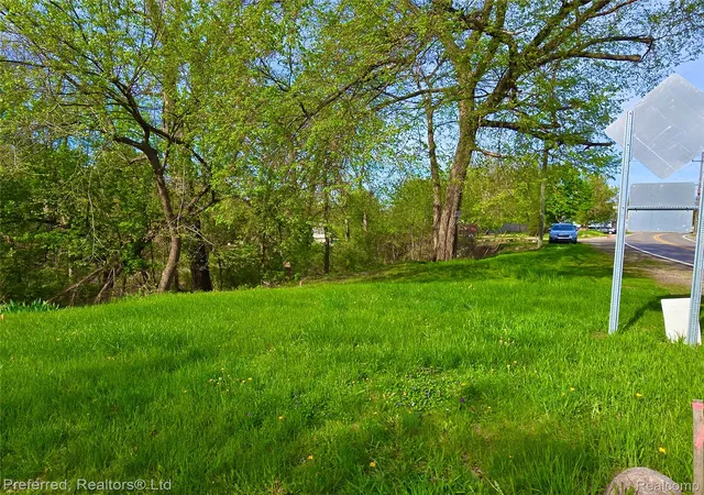 Photo 1 of Land for sale at 9691 Elizabeth Lake Rd, White Lake, MI 48386 | MLS# 20261031767 | Listing updated on 2026-07-06