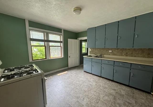 Photo 4 of Single family home for sale at 817 N Simons St, Cadillac, MI 49601 | MLS# 78080067825 | Listing updated on 2026-08-27