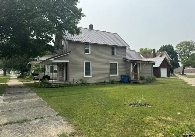 Photo 2 of Single family home for sale at 817 N Simons St, Cadillac, MI 49601 | MLS# 78080067825 | Listing updated on 2026-08-27