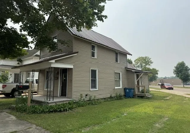 Photo 3 of Single family home for sale at 817 N Simons St, Cadillac, MI 49601 | MLS# 78080067825 | Listing updated on 2026-08-27