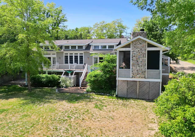 5th image of 331 Marquette Dr, New Buffalo, MI 49117 | MLS# 69026020121