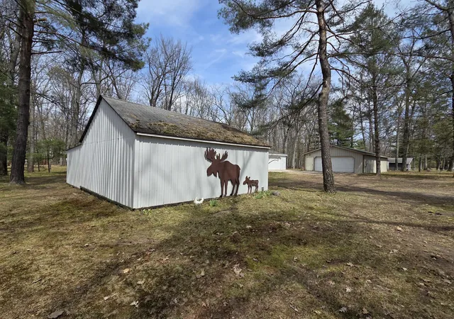 Photo 3 of Single family home for sale at 2612 W Southern Ave, Baldwin, MI 49304 | MLS# 72026020163 | Listing updated on 2026-05-21