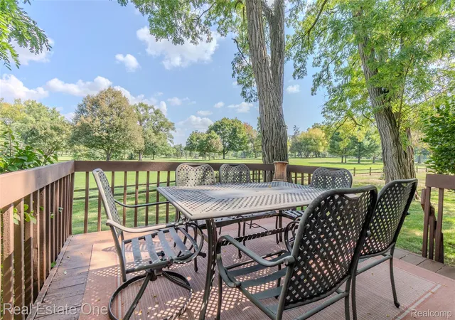 Photo 3 of Condo for sale at 4575 Fairway Ct, Waterford, MI 48328 | MLS# 20261031837 | Listing updated on 2026-08-22