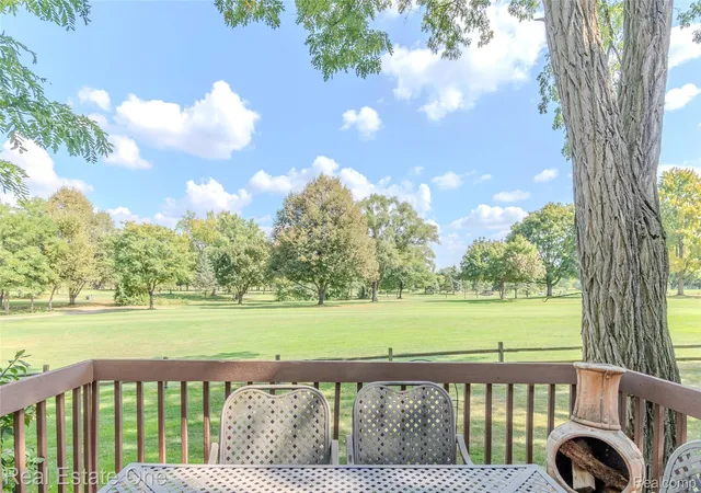 Photo 4 of Condo for sale at 4575 Fairway Ct, Waterford, MI 48328 | MLS# 20261031837 | Listing updated on 2026-08-22