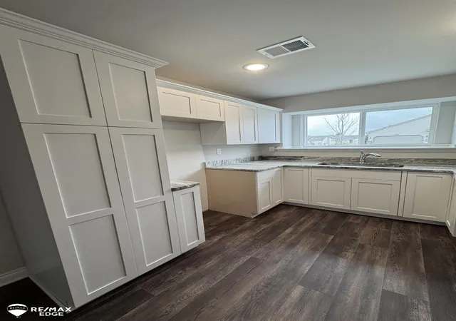 Photo 1 of Condo for sale at 28011 Gregory St, Grand Blanc, MI 48439 | MLS# 5050206564 | Listing updated on 2026-05-28