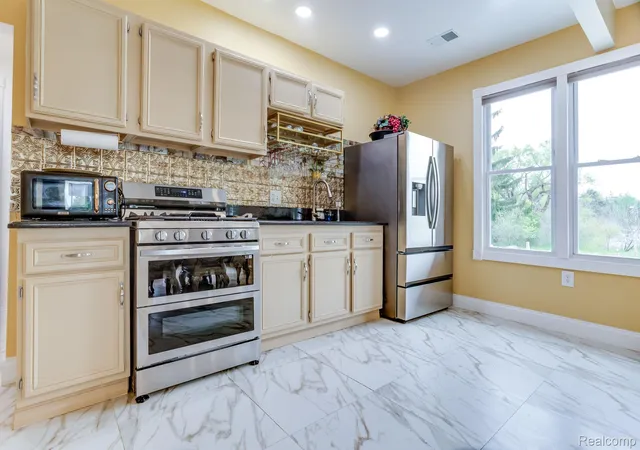Photo 3 of Single family home for sale at 2400 N Lakeshore Rd, Carsonville, MI 48419 | MLS# 20261031895 | Listing updated on 2026-09-09
