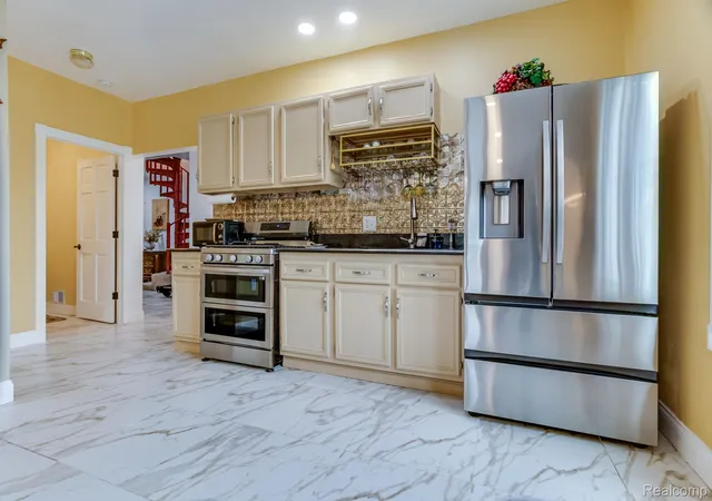 Photo 3 of Single family home for sale at 2400 N Lakeshore Rd, Carsonville, MI 48419 | MLS# 20261031895 | Listing updated on 2026-09-09