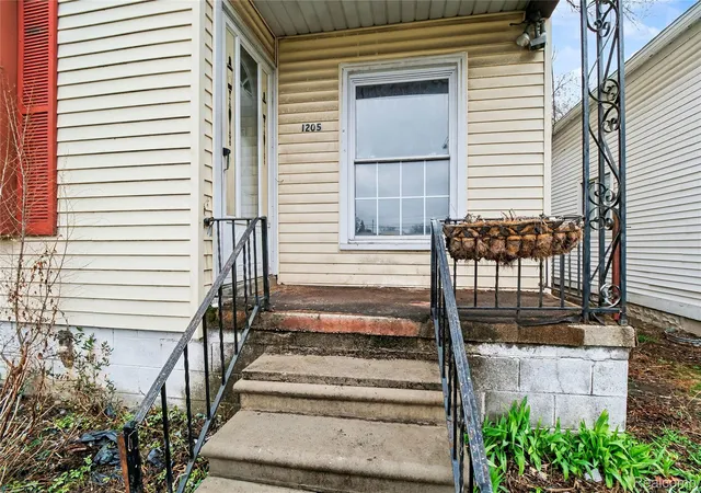 Homes for sale in Hazel Park, MI | 1205 E Muir Ave, Hazel Park, MI 48030 | MLS# 20261031920
