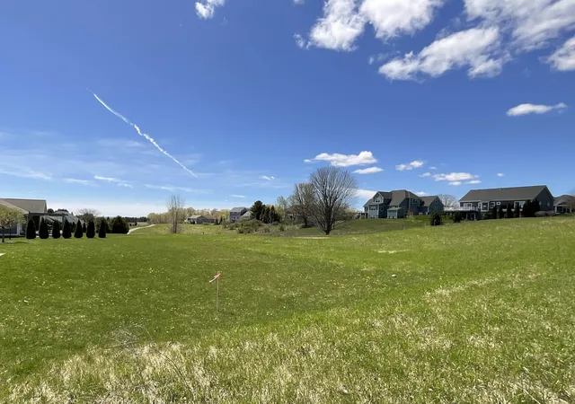Photo 4 of Single family home for sale at 4463 Pine Meadow Trl, Traverse City, MI 49685 | MLS# 78080067845 | Listing updated on 2026-05-12