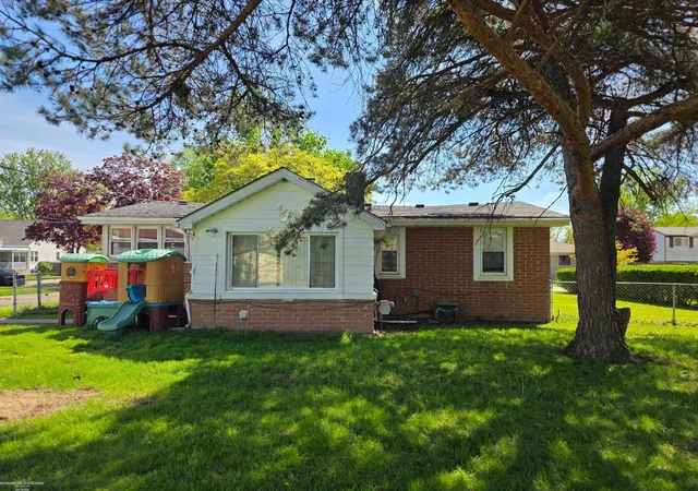 Homes for sale in Saint Clair Shores, MI | 27815 Shock St, Saint Clair Shores, MI 48081 | MLS# 58050206595