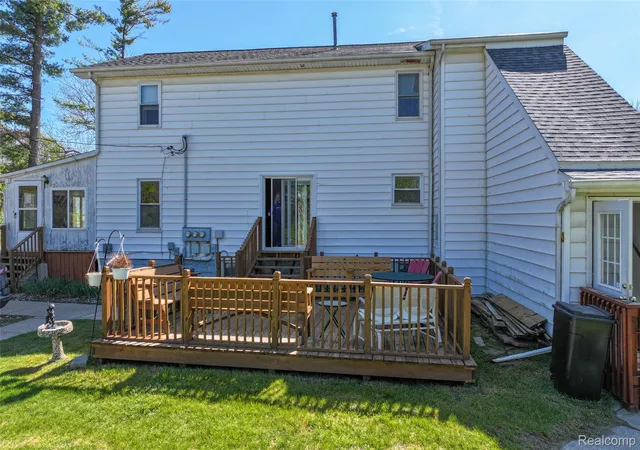 3rd image of 11472 E Lippincott Blvd, Davison, MI 48423 | MLS# 20261032111