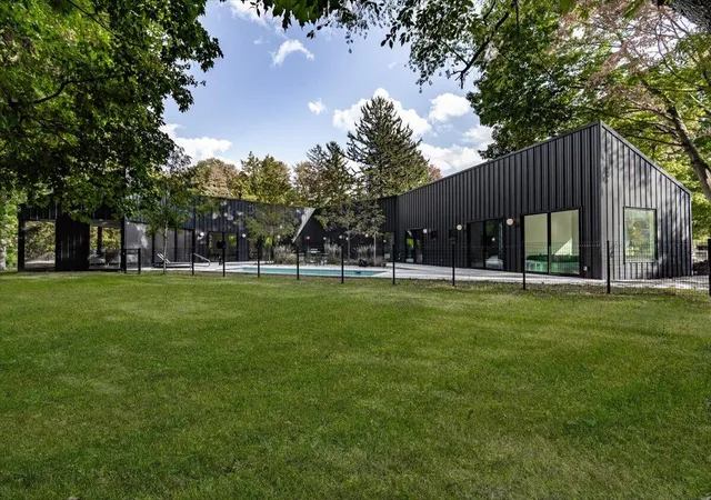 1st image of 13892 Rea Ave, Harbert, MI 49115 | MLS# 69026020325