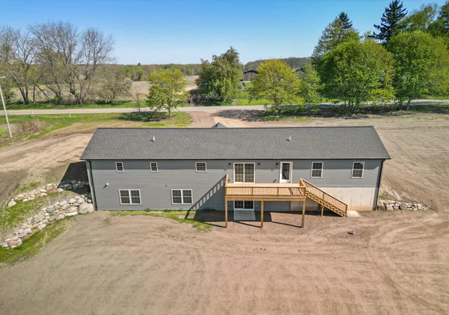 3rd image of 2346 W 112Th St, Grant, MI 49327 | MLS# 72026020327