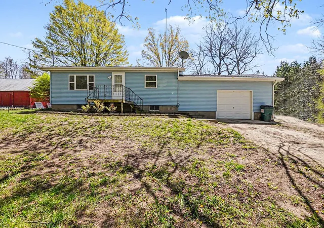 2nd image of 17845 7 Mile Rd, Reed City, MI 49677 | MLS# 72026020329