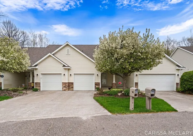 Homes for sale in Caledonia, MI | 3653 Merriville Ct Se, Caledonia, MI 49316 | MLS# 65026020457