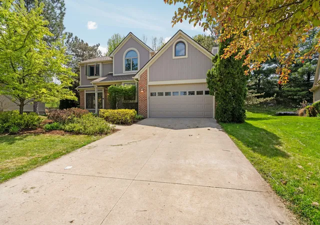 1st image of 254 Hunters Trl, Ann Arbor, MI 48103 | MLS# 81026020475