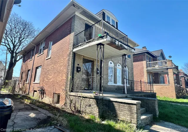 3rd image of 47 W Arizona St, Highland Park, MI 48203 | MLS# 20261032362
