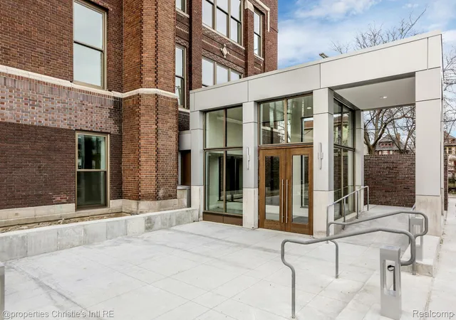 3rd image of 1454 Townsend St #206, Detroit, MI 48214 | MLS# 20261032445