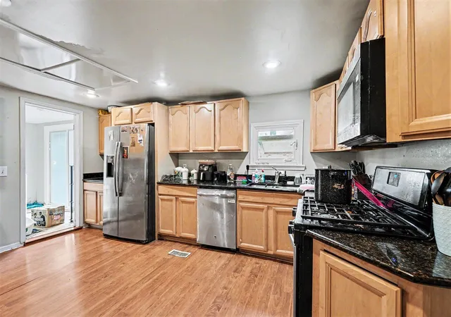 4th image of 201 Clinton St, Homer, MI 49245 | MLS# 55026020587