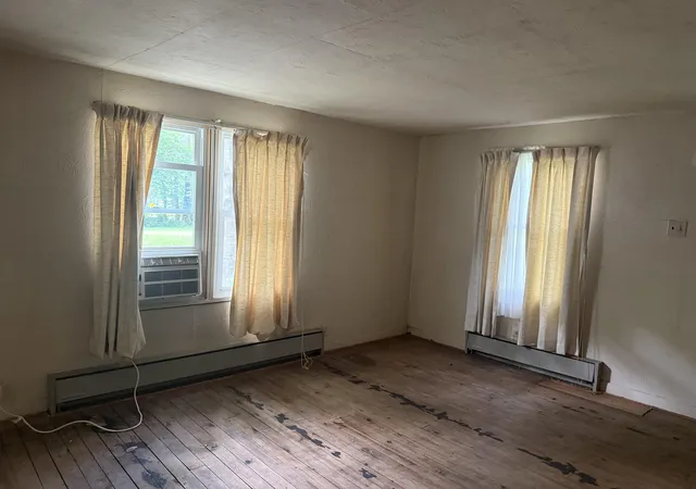 Photo 2 of Single family home for sale at 2264 White St, Niles, MI 49120 | MLS# 69026020624 | Listing updated on 2026-07-29