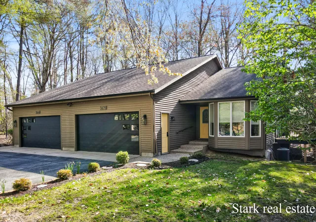 Homes for sale in Norton Shores City Muskegon, MI | 3670 Henry St, Norton Shores City Muskegon, MI 49441 | MLS# 71026020630
