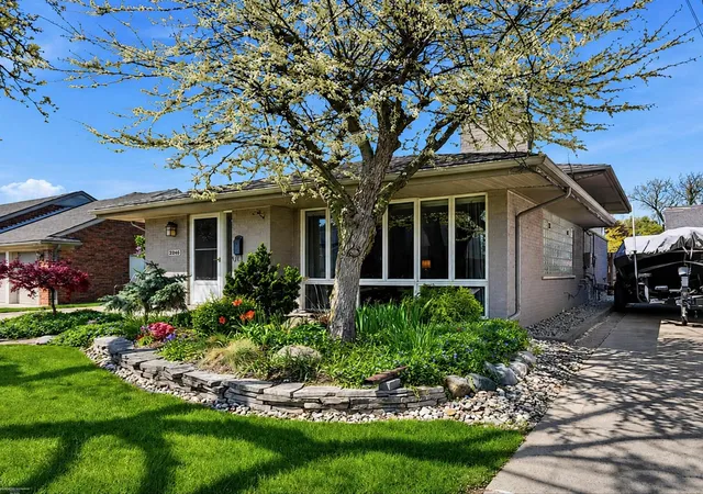 Photo 3 of Single family home for sale at 22445 Lange St, Saint Clair Shores, MI 48080 | MLS# 58050206756 | Listing updated on 2026-09-02