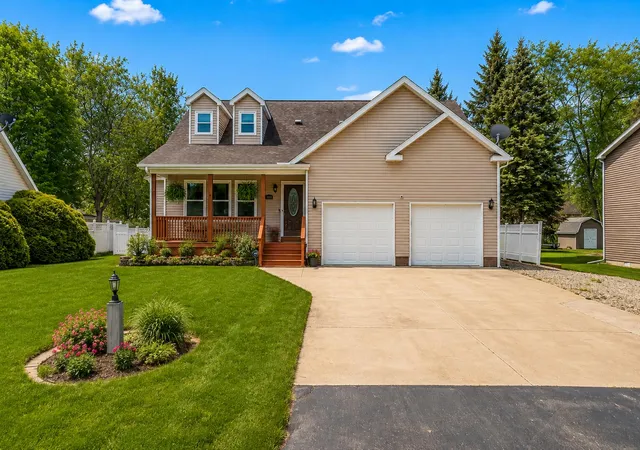 1st image of 301 Case St, Jonesville, MI 49250 | MLS# 53026020654