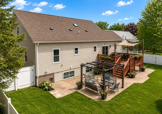2nd image of 301 Case St, Jonesville, MI 49250 | MLS# 53026020654